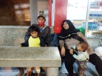 Demi Mudik, Satu Keluarga Berjalan Kaki dari Jawa Tengah Sampai Jawa Barat, Bekal Rp120 Ribu