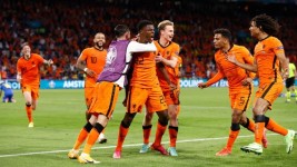 Belanda Petik Kemenangan dari Ukraina,  dengan Drama 5 Gol