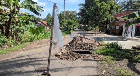 Lama Tak Diperbaiki, Warga di Banjar Keluhkan Jalan Amblas yang Kerap Timbulkan Kecelakaan