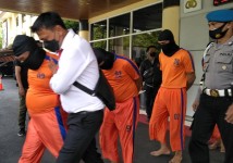 Dalam Waktu Dua Hari, Polda Jabar Tangkap Perampok Mybank di Karawang