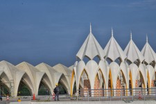 Masjid Raya Al-Jabbar Bisa Dipakai Salat Desember 2022, Masyarakat Tidak Boleh Mancing dan Berenang di Sekitar Masjid