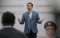 Ridwan Kamil Ajak Masyarakat Belanja Produk Lokal