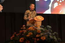 Orasia Dies Natalis Unpar Bey Machmudin: SDM Jabar Aktor Terpenting Indonesia Emas 2045