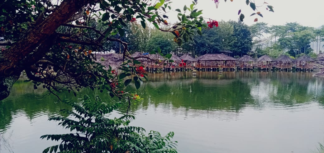 Wisata Kampung Batu Malakasari Bandung, Rekreasi Asri yang Cocok untuk Liburan Keluarga