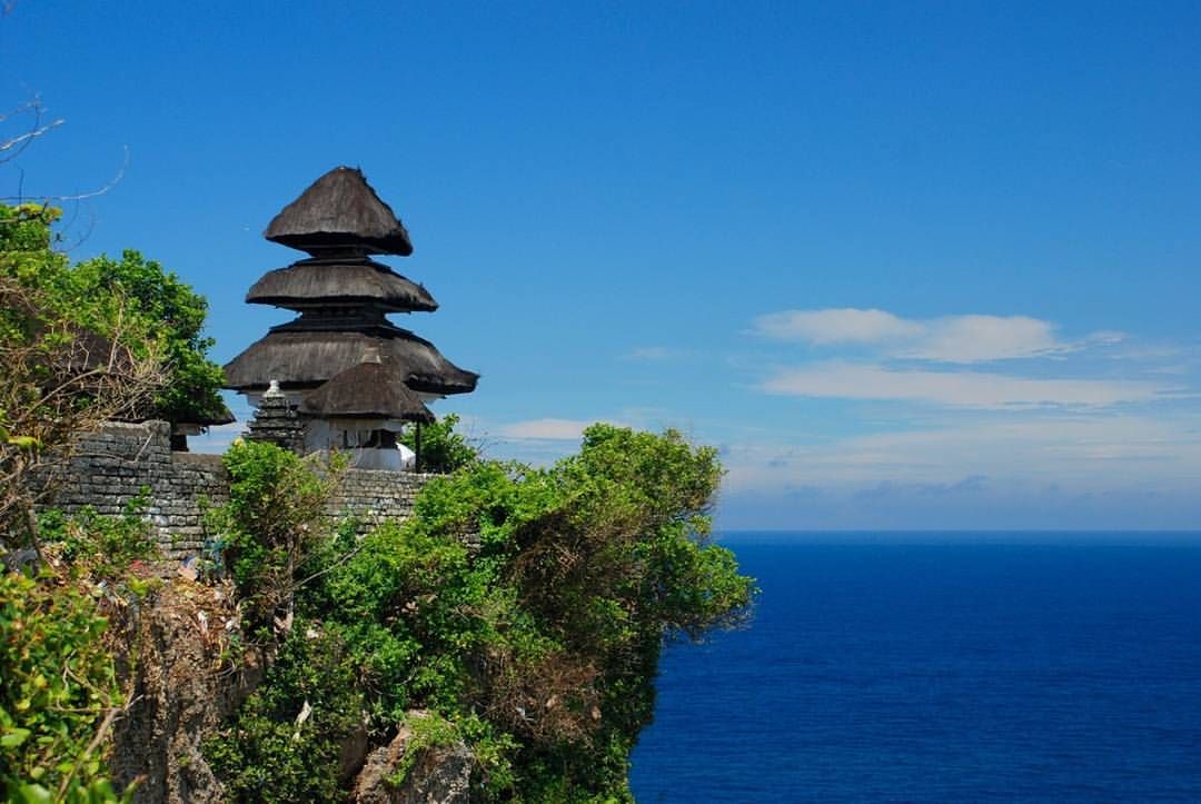 Pura Luhur Uluwatu, Fenomena Pura Kayangan Objek Wisata di Ujung Barat Daya Pulau Bali