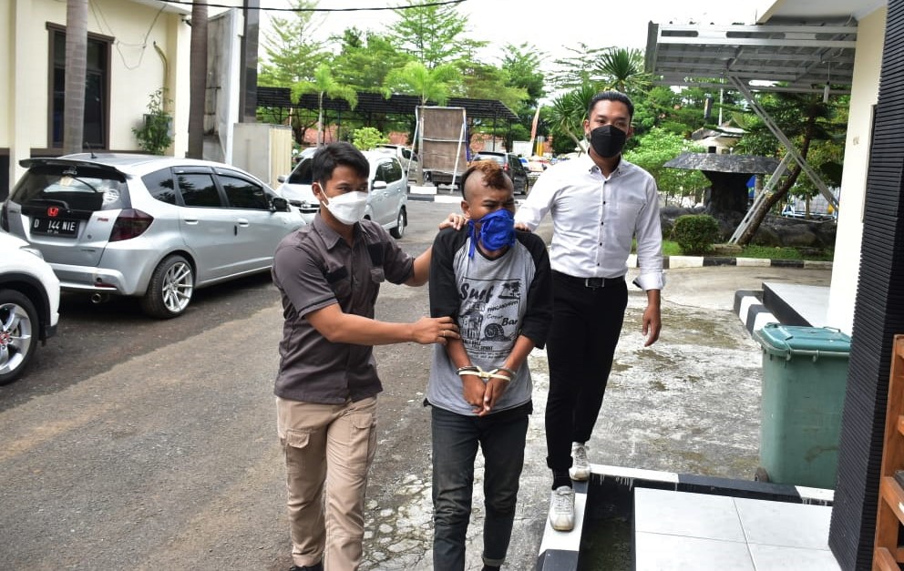 Perjalanan MH Pelaku Pencabulan yang Buron 2 Tahun  Berakhir Dibalik Jeruji Besi Polres Banjar