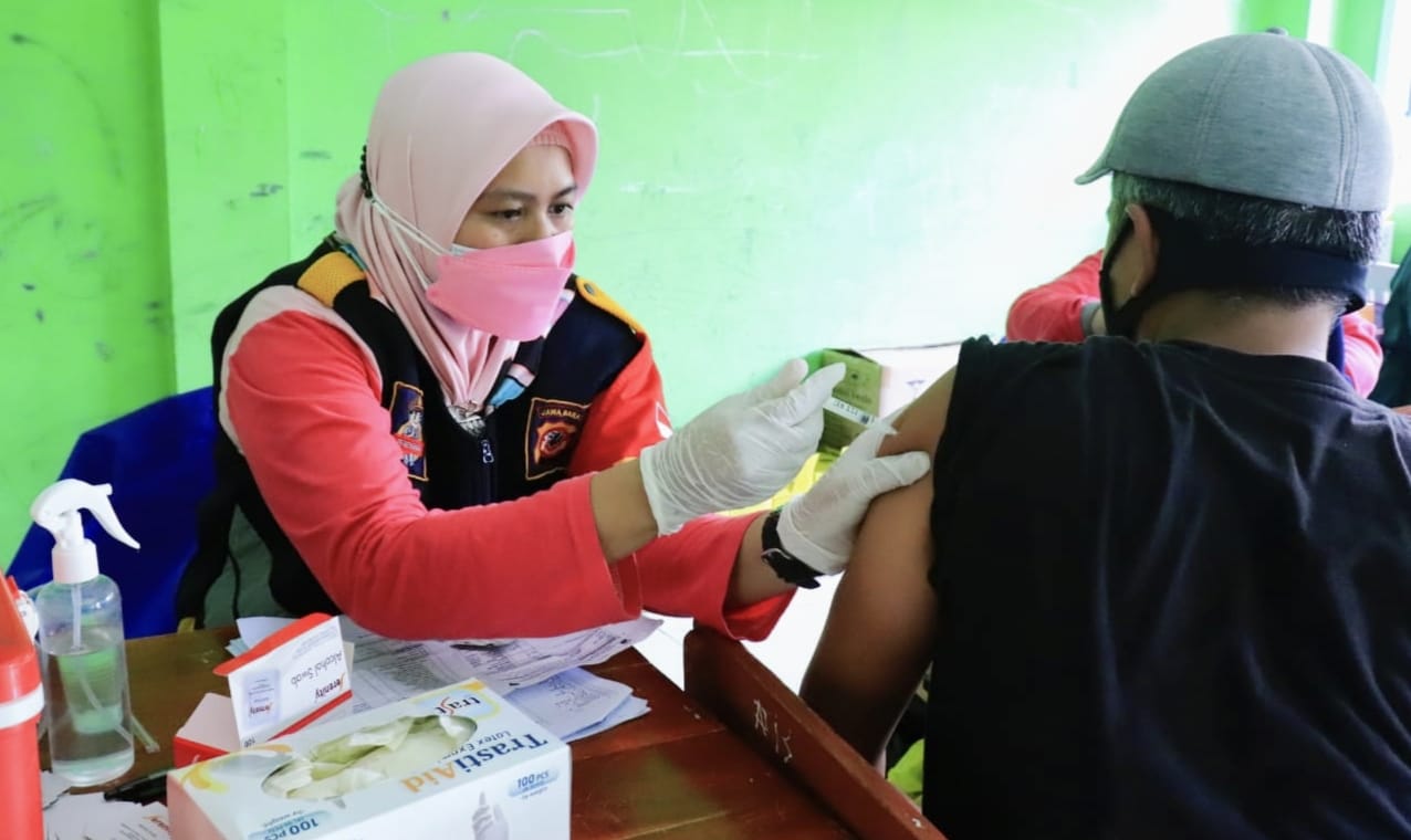 Penyuntikan Vaksin di Pangandaran Mulai Sasar Pelajar SMP, Tapi Syaratnya Bawa Ini.?