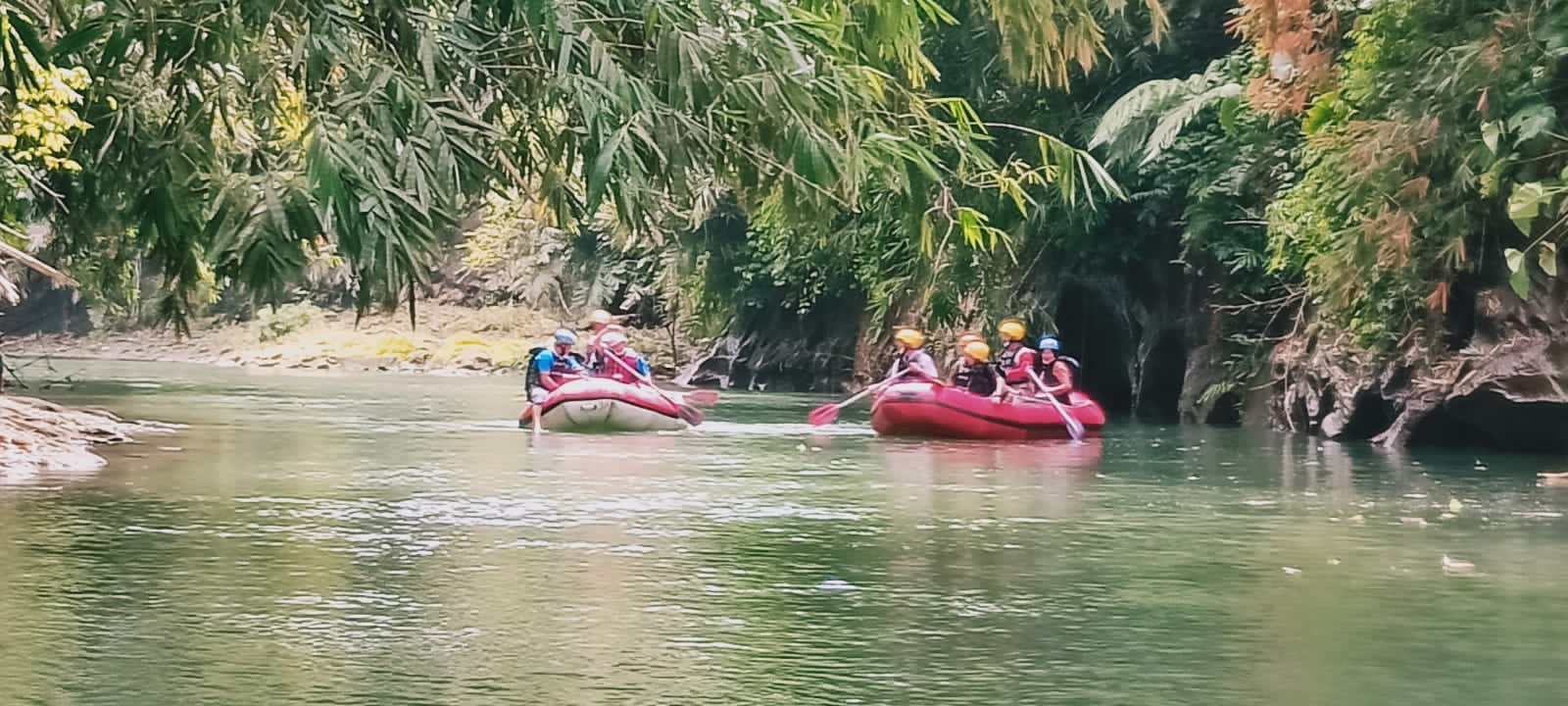 Menikmati Sensasi Rafting & Arung Jeram di Sungai Elo Magelang yang Segar dan Mendebarkan