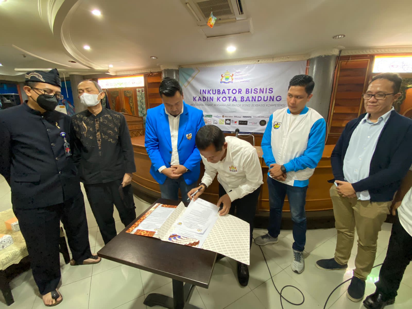 Kerjasama Penguatan Kewirausahaan, Kadin Berkolaborasi dengan KNPI Kota Bandung   