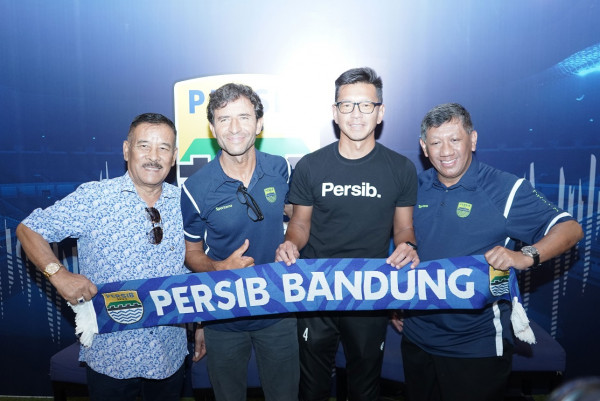 Luis Milla Dampingi Persib Saat Tandang Ke PSM Makassar?