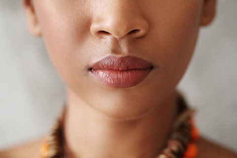 5 Cara yang Bisa Dilakukan Agar Kulit Bibir Tidak Hitam